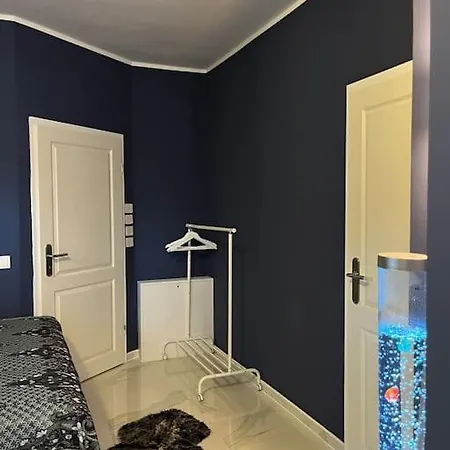 Neu Guest Place *