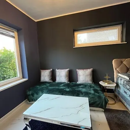 Neu Guest Place * Quickborn (Pinneberg)